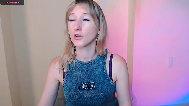 Snapshot of AmandaSell chatting on 20, 7, 2026 AmandaSell online show from 20, 7, 2026