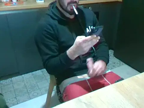 Snapshot of giorgakaci69 chatting on 9, 12, 2024 giorgakaci69 online show from 9, 12, 2024