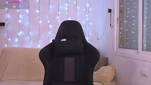 Karinchik  online show from 19, 3, 2025