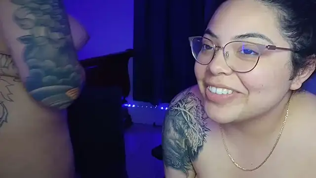 miacanela xo online show from 5, 11, 2025