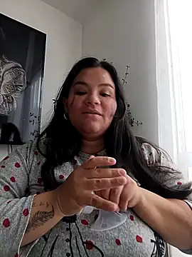 Snapshot of Julieta-tits chatting on 16, 2, 2026 Julieta-tits online show from 16, 2, 2026