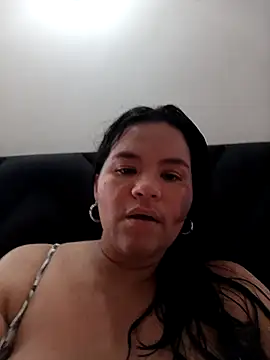 Snapshot of Julieta-tits chatting on 25, 6, 2026 Julieta-tits online show from 25, 6, 2026