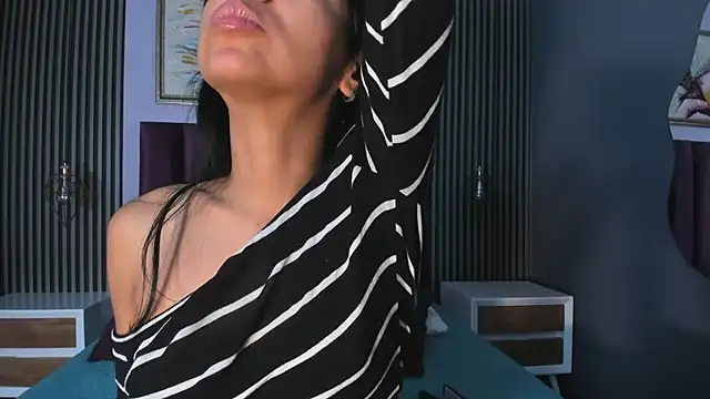 Tamaraakins online show from 1, 3, 2025