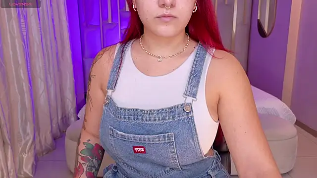 Snapshot of ViolettCastel chatting on 24, 3, 2026 ViolettCastel online show from 24, 3, 2026
