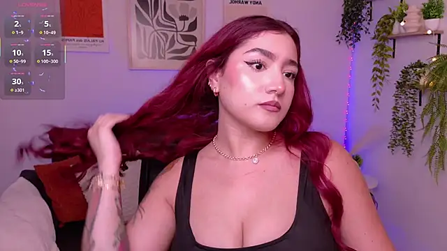 Snapshot of ViolettCastel chatting on 5, 4, 2026 ViolettCastel online show from 5, 4, 2026