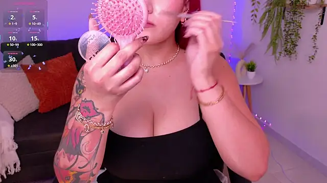 Snapshot of ViolettCastel chatting on 11, 4, 2026 ViolettCastel online show from 11, 4, 2026