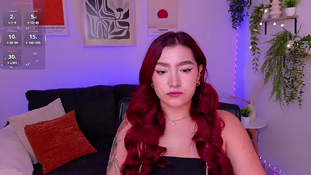 Snapshot of ViolettCastel chatting on 12, 4, 2026 ViolettCastel online show from 12, 4, 2026