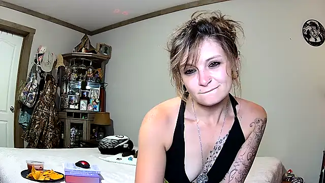 ZeelaXoXo online show from 11, 4, 2026