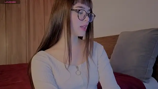 Snapshot of Roxxy_mora chatting on 28, 5, 2026 Roxxy mora online show from 28, 5, 2026