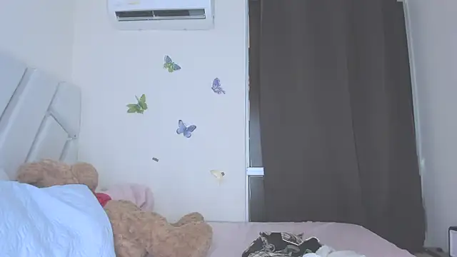 sofiacastillo01 online show from 8, 2, 2026