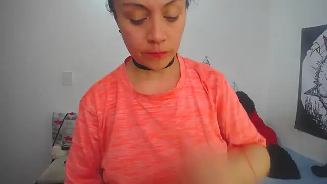 Snapshot of lili_peach chatting on 25, 2, 2025 lili peach online show from 25, 2, 2025