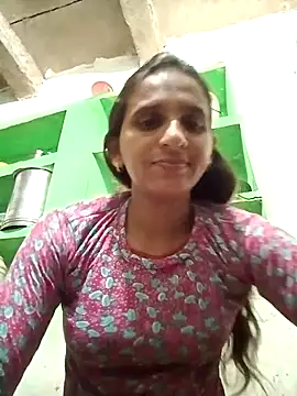 Snapshot of Baby__Shreya chatting on 17, 6, 2026 Baby Shreya online show from 17, 6, 2026