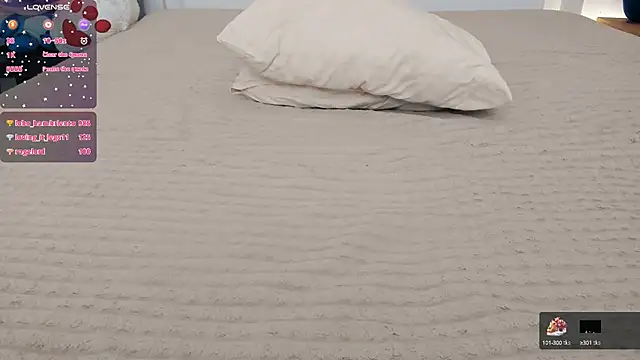 Snapshot of shaameless chatting on 9, 2, 2025 shaameless online show from 9, 2, 2025