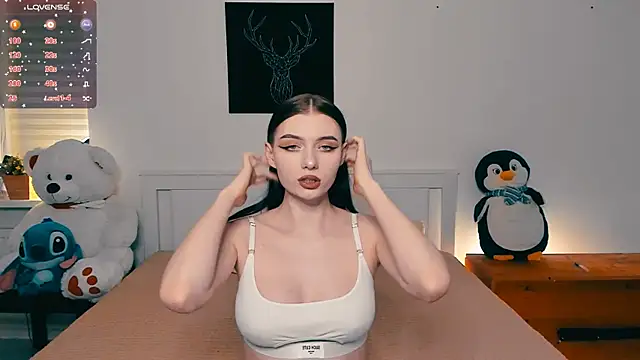 Snapshot of shaameless chatting on 15, 3, 2025 shaameless online show from 15, 3, 2025