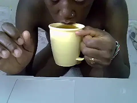 Snapshot of pretty_alma20 chatting on 4, 3, 2025 pretty alma20 online show from 4, 3, 2025