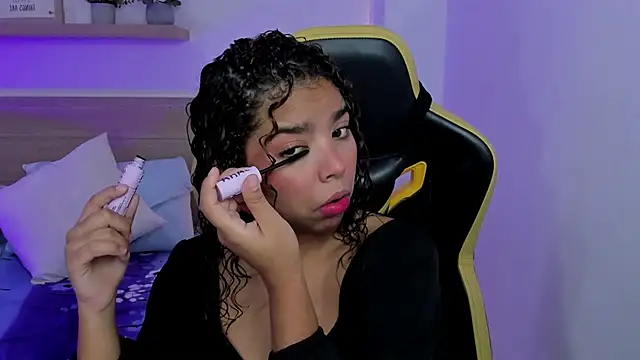 aurora rodriguez online show from 8, 1, 2025