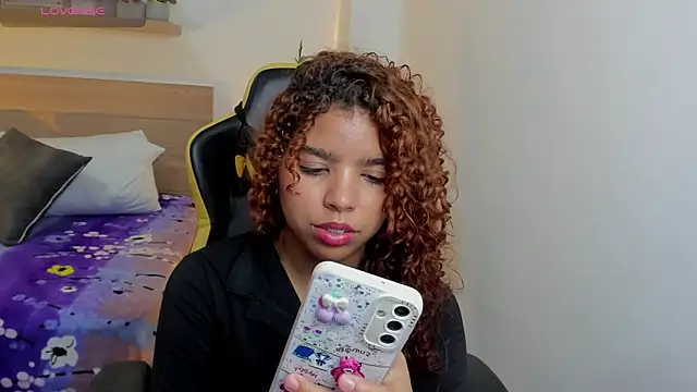 aurora rodriguez online show from 1, 2, 2025
