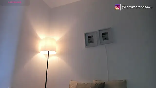 Snapshot of iara_martinez chatting on 22, 7, 2026 iara martinez online show from 22, 7, 2026