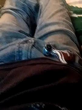 Snapshot of ySqmbVanbe chatting on 8, 10, 2025 ySqmbVanbe online show from 8, 10, 2025