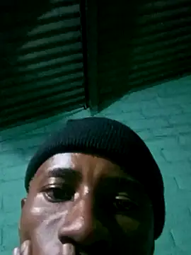 HandsomeBuoyy21 online show from 10, 1, 2026