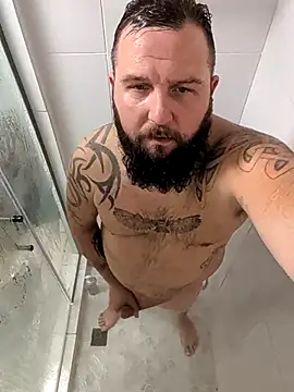 Snapshot of beardedbeasty86 chatting on 20, 10, 2025 beardedbeasty86 online show from 20, 10, 2025