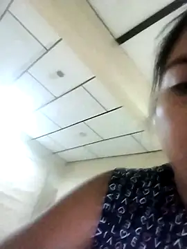 Snapshot of Valeer_abby chatting on 1, 1, 2025 Valeer abby online show from 1, 1, 2025