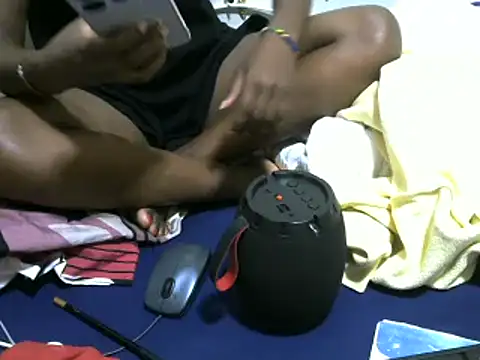 Ma-yolo001 online show from 21, 2, 2025