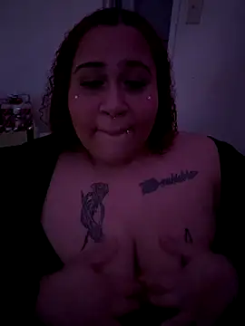 Juicyjordie online show from 2, 12, 2024