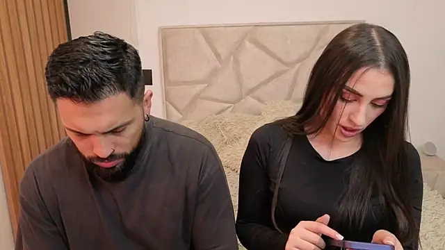 teseo and afroditha  online show from 26, 9, 2025