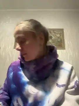 Snapshot of AlisaKissss chatting on 1, 2, 2025 AlisaKissss online show from 1, 2, 2025