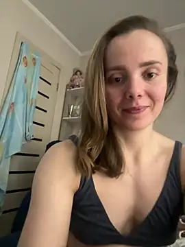 Snapshot of AlisaKissss chatting on 5, 2, 2025 AlisaKissss online show from 5, 2, 2025