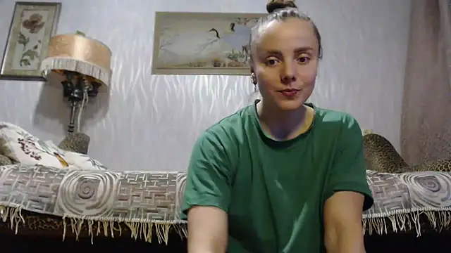 Snapshot of AlisaKissss chatting on 6, 2, 2025 AlisaKissss online show from 6, 2, 2025