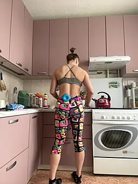 Snapshot of AlisaKissss chatting on 8, 2, 2025 AlisaKissss online show from 8, 2, 2025