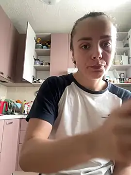 Snapshot of AlisaKissss chatting on 14, 2, 2025 AlisaKissss online show from 14, 2, 2025