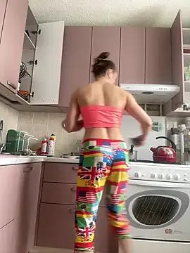 Snapshot of AlisaKissss chatting on 4, 3, 2025 AlisaKissss online show from 4, 3, 2025