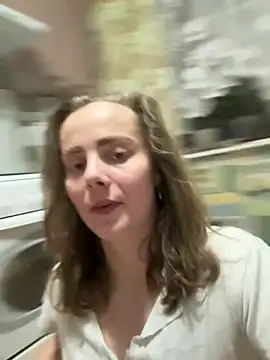 Snapshot of AlisaKissss chatting on 5, 3, 2025 AlisaKissss online show from 5, 3, 2025