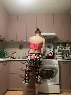 Snapshot of AlisaKissss chatting on 8, 3, 2025 AlisaKissss online show from 8, 3, 2025