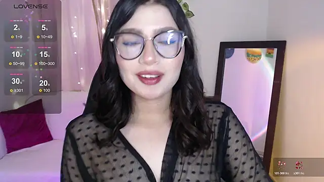 Snapshot of mily_thomson_b_ chatting on 22, 5, 2026 mily thomson b online show from 22, 5, 2026