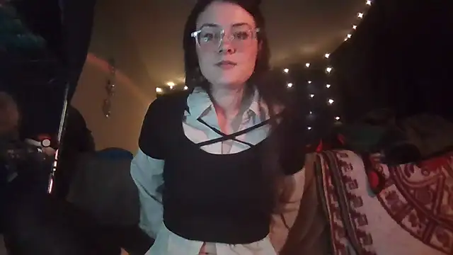 Snapshot of EyaDivine1 chatting on 2, 2, 2025 EyaDivine1 online show from 2, 2, 2025