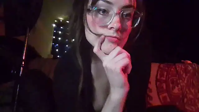 Snapshot of EyaDivine1 chatting on 30, 11, 2025 EyaDivine1 online show from 30, 11, 2025