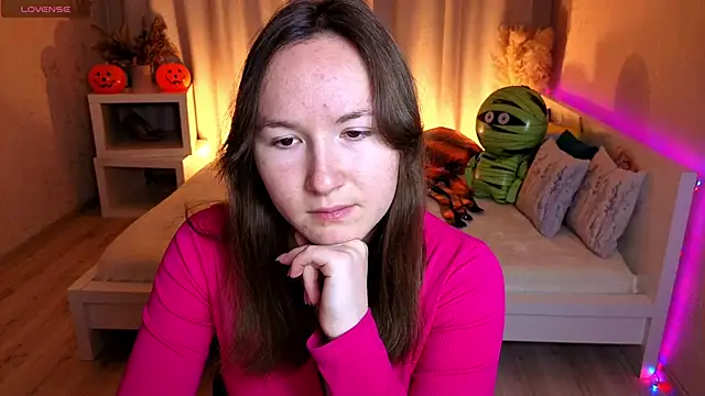 Little doll meow online show from 5, 11, 2025