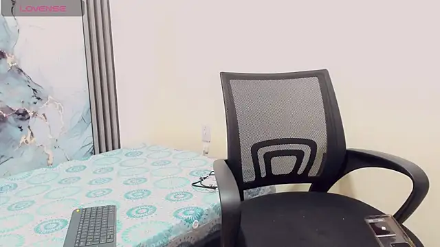 Rubi 30 online show from 22, 11, 2025