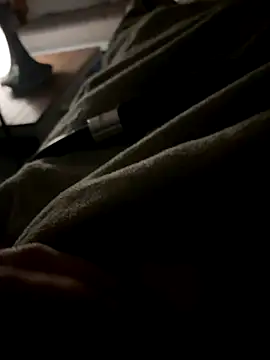 Snapshot of fuckitzer chatting on 4, 11, 2025 fuckitzer online show from 4, 11, 2025