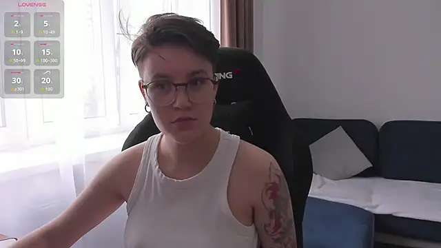 Snapshot of JessieFlower chatting on 25, 6, 2026 JessieFlower online show from 25, 6, 2026