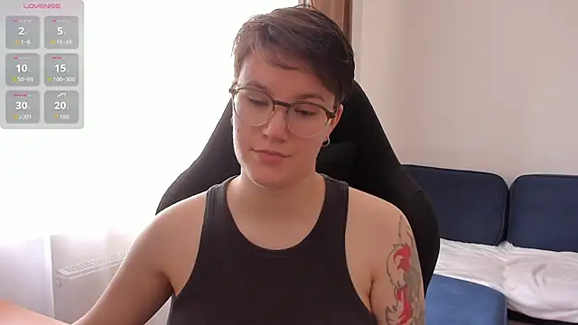 Snapshot of JessieFlower chatting on 4, 8, 2026 JessieFlower online show from 4, 8, 2026