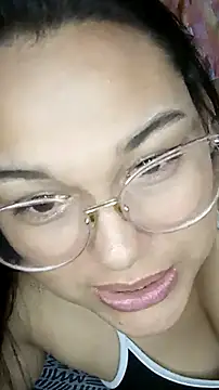 Amira Hadi online show from 8, 10, 2025