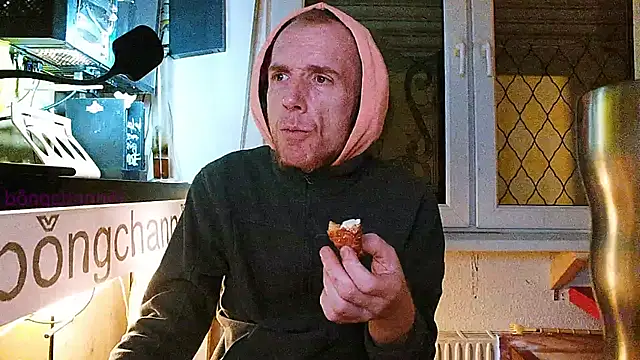 Snapshot of BongChannel chatting on 24, 1, 2025 BongChannel online show from 24, 1, 2025