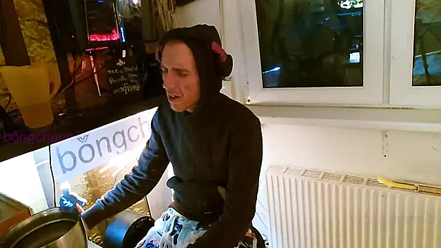 Snapshot of BongChannel chatting on 3, 2, 2025 BongChannel online show from 3, 2, 2025