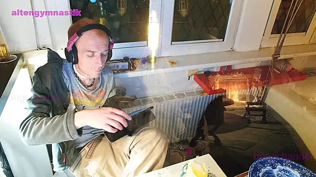 Snapshot of BongChannel chatting on 18, 3, 2025 BongChannel online show from 18, 3, 2025