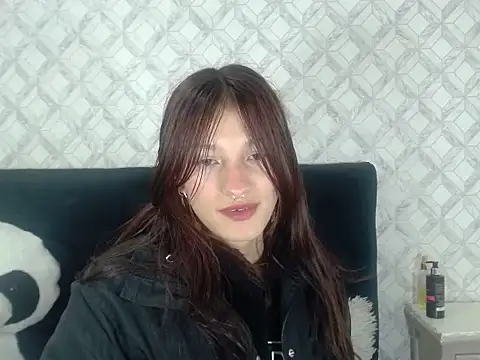 Emma-Wilson online show from 19, 9, 2025